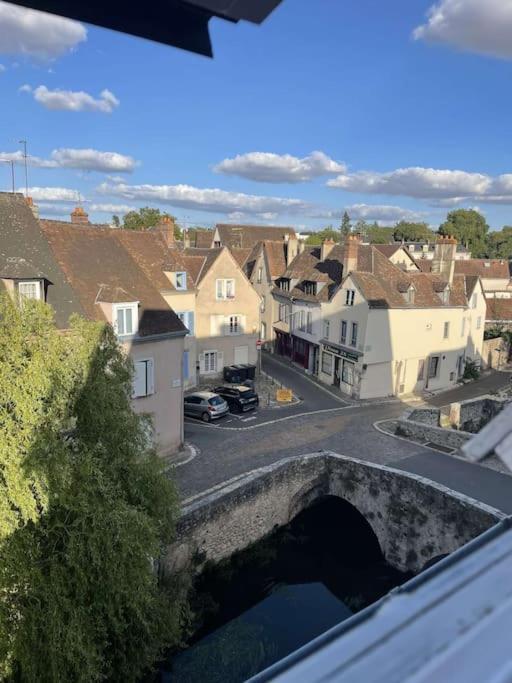 Duplex Bord De L'Eure - Parking Inclus - Jolie Vue Sur La Cathedrale Daire Chartres Dış mekan fotoğraf