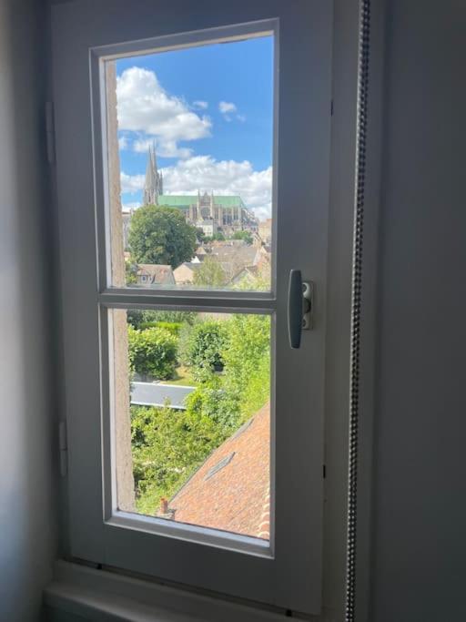 Duplex Bord De L'Eure - Parking Inclus - Jolie Vue Sur La Cathedrale Daire Chartres Dış mekan fotoğraf
